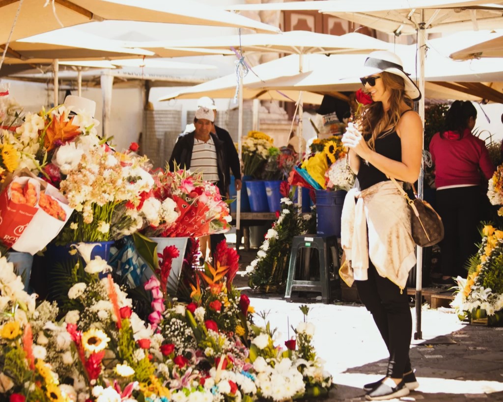mercado de flores en cuenca